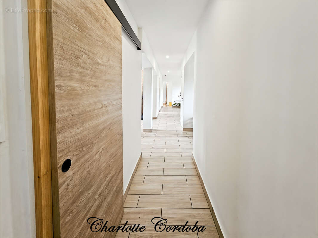  Maison entièrement rénovée – 2 chambres, possibilité 3 – Double garage à Xaintrailles - photo 14