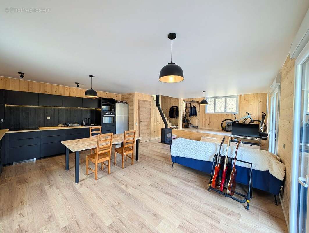 Maison à LA COMPOTE