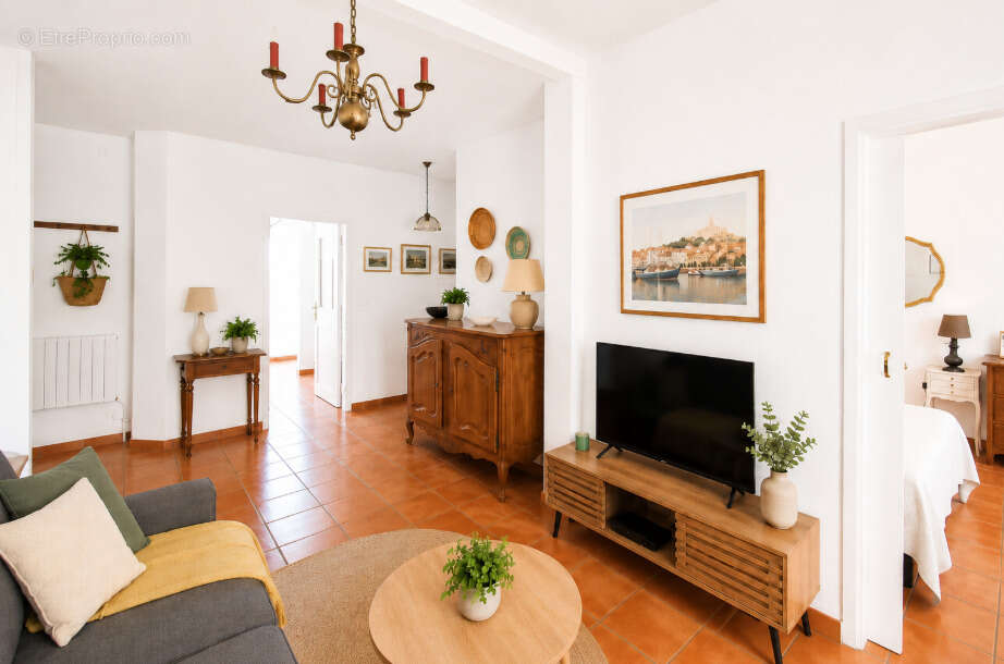 Appartement à MARSEILLE-2E