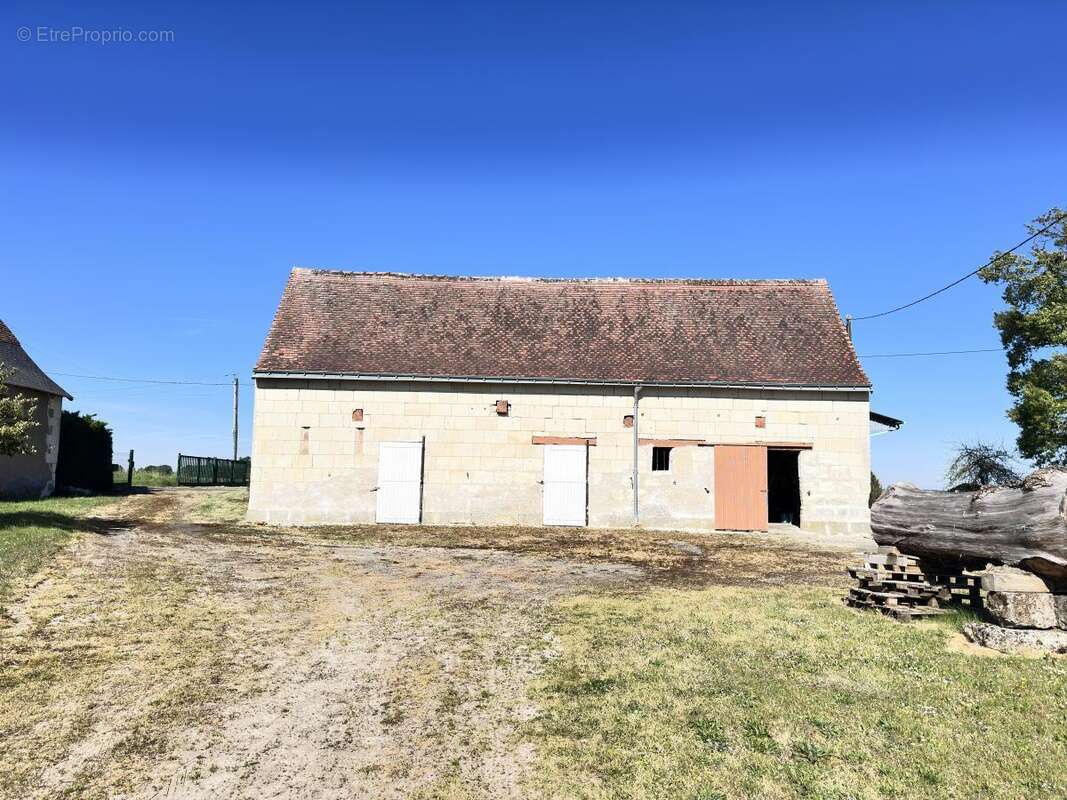 Maison 116 m² à Thilouze  - photo 4