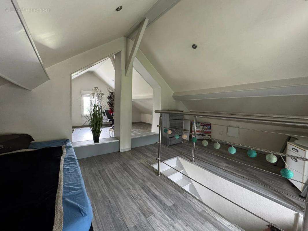 Maison à ROMENY-SUR-MARNE