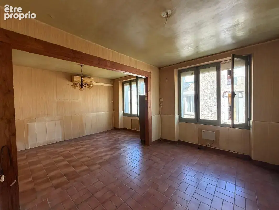 Mareuil sur lay dissais 85320 calme absolu avec tout a pied maison a rafraichir avec garage a prix fou - photo 2