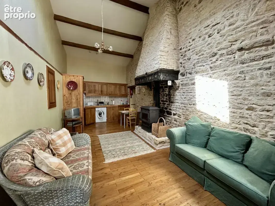 Maison de caractère 5 chambres avec gîte et jardin arboré - photo 13
