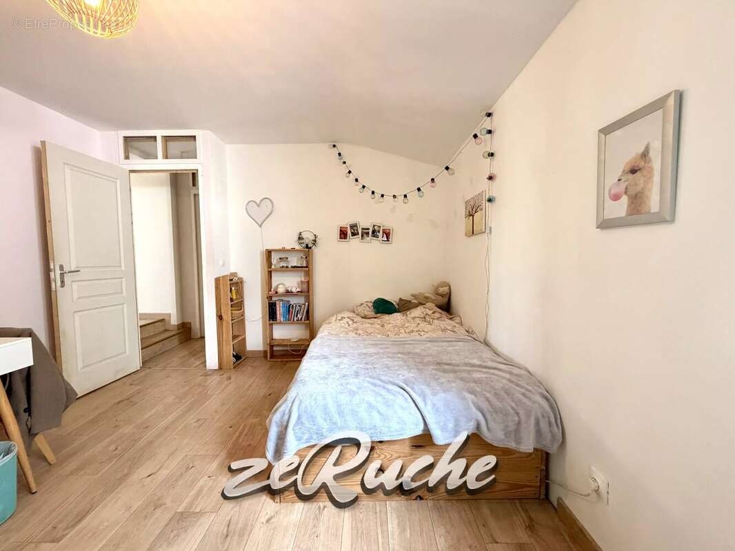 Longère 143 m² – 5 chambres – Dépendance – Terrain 843 m² – Secteur Bayeux - photo 5