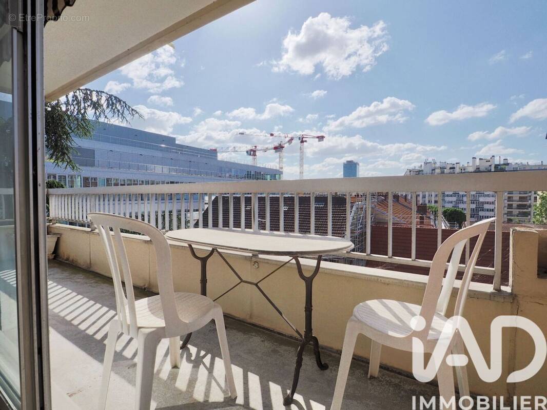 Photo 1 - Appartement à PARIS-15E