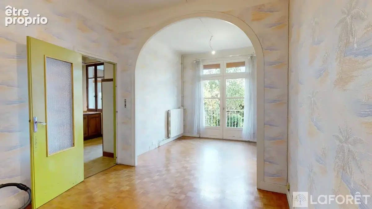 Maison t6 à moulins - photo 4
