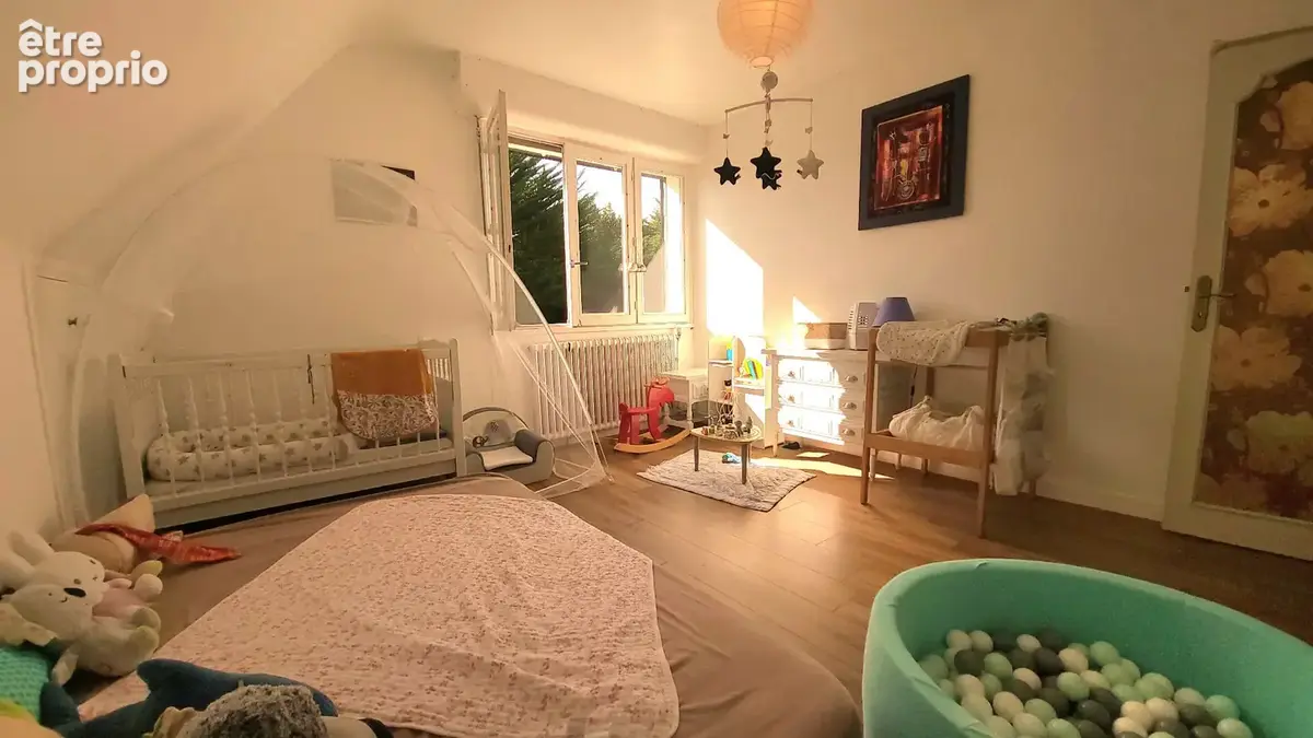 Maison des années 70 dans un cadre verdoyant, 3 chambres, garage et accès à la plage à 200m - photo 7