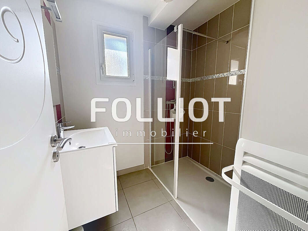 Maison récente 5 pièces à vendre à Jullouville - Réf 12658DH - photo 8