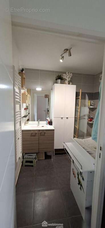 Appartement à CHAMP-SUR-DRAC