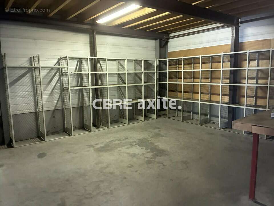 780 m² à Saint-Ferreol  - photo 6