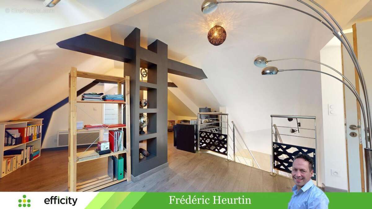 Maison 145 m² à Saint-Ouen-Des-Toits  - photo 14