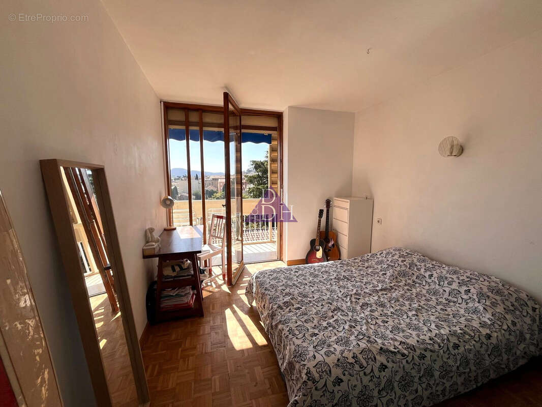 Appartement à HYERES