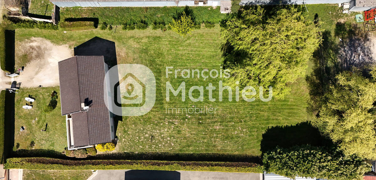 Maison à PONT-DE-VEYLE