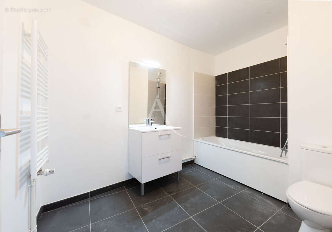 Appartement t4  86.45m² dernier etage avec balcon et pk - photo 9