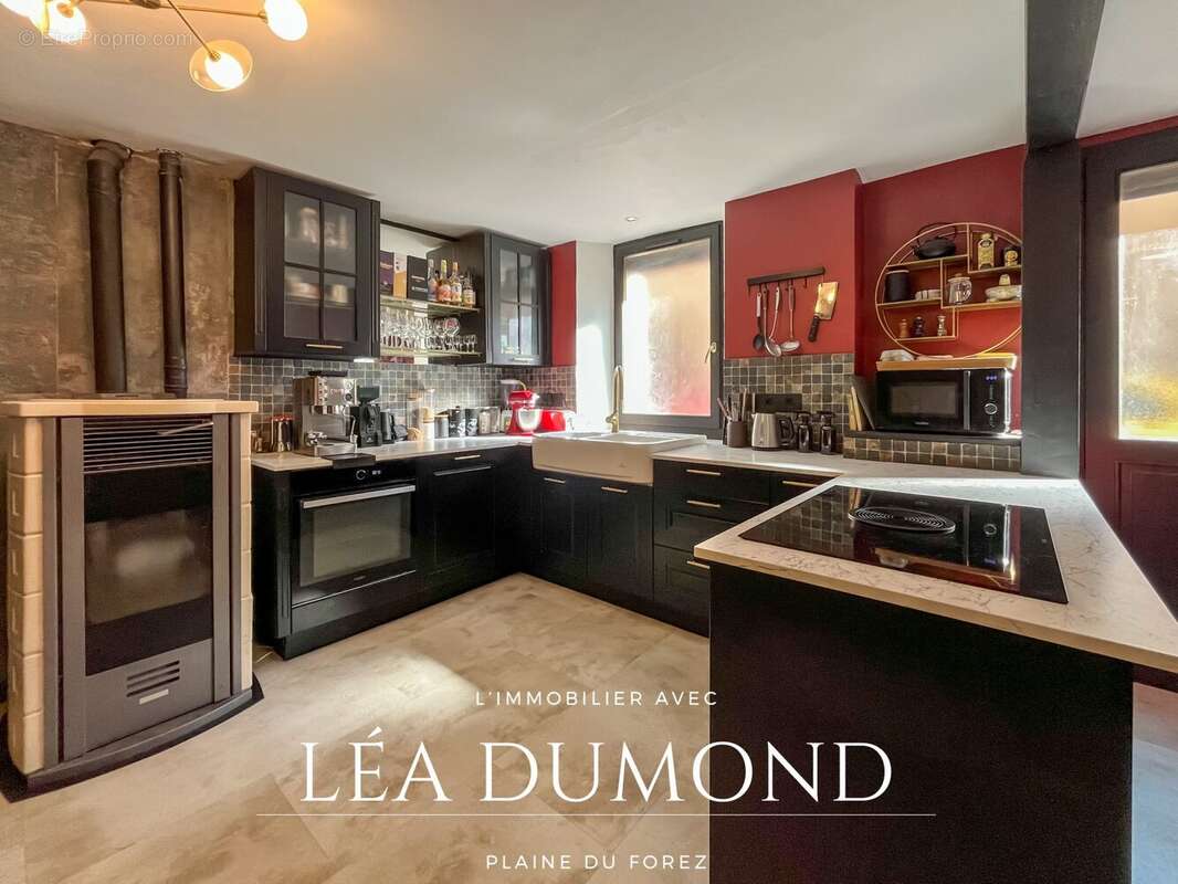 Maison à SURY-LE-COMTAL