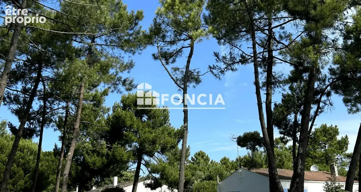 CHAUCRE : Terrain constructible vendu avec PC validé · à Saint-Georges-d'Oleron · 150 000 €