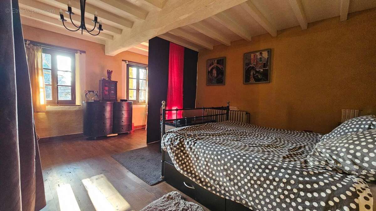 Maison 140 m² à La Salvetat-Belmontet  - photo 6