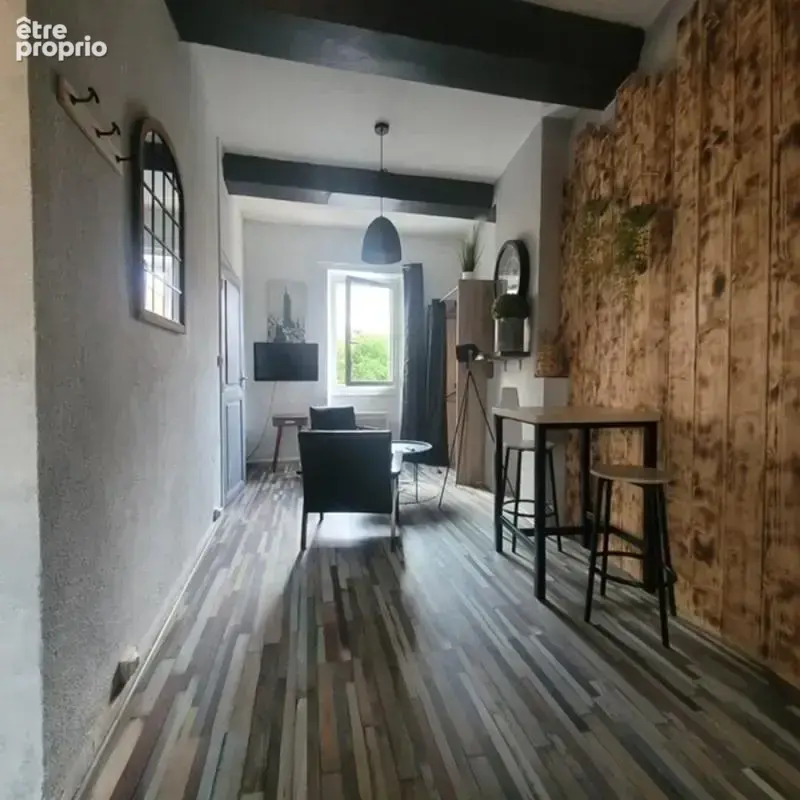 Immeuble de rapport comprenant 4 appartements et 1 local commercial en très bon état loué en étudiant et en AIR BNB - photo 3
