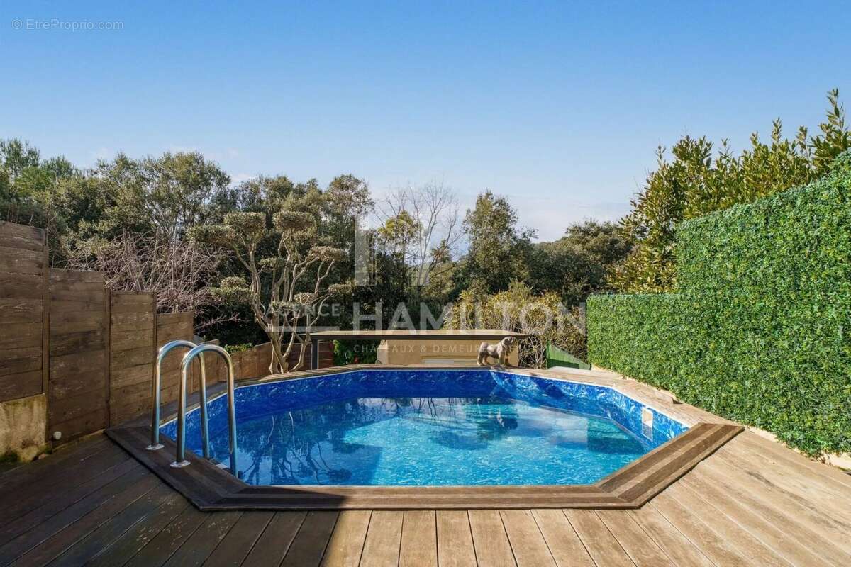 Appartement à VALBONNE