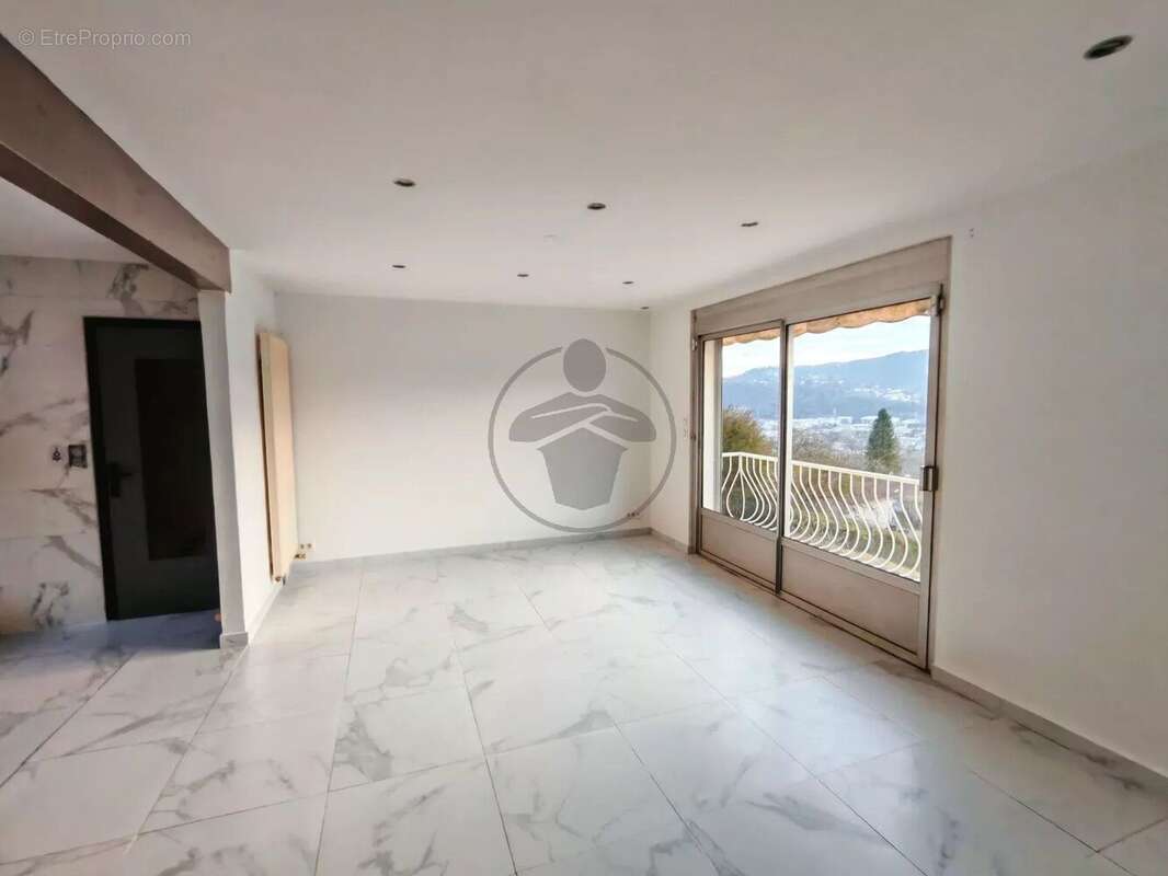 Maison à BAUME-LES-DAMES