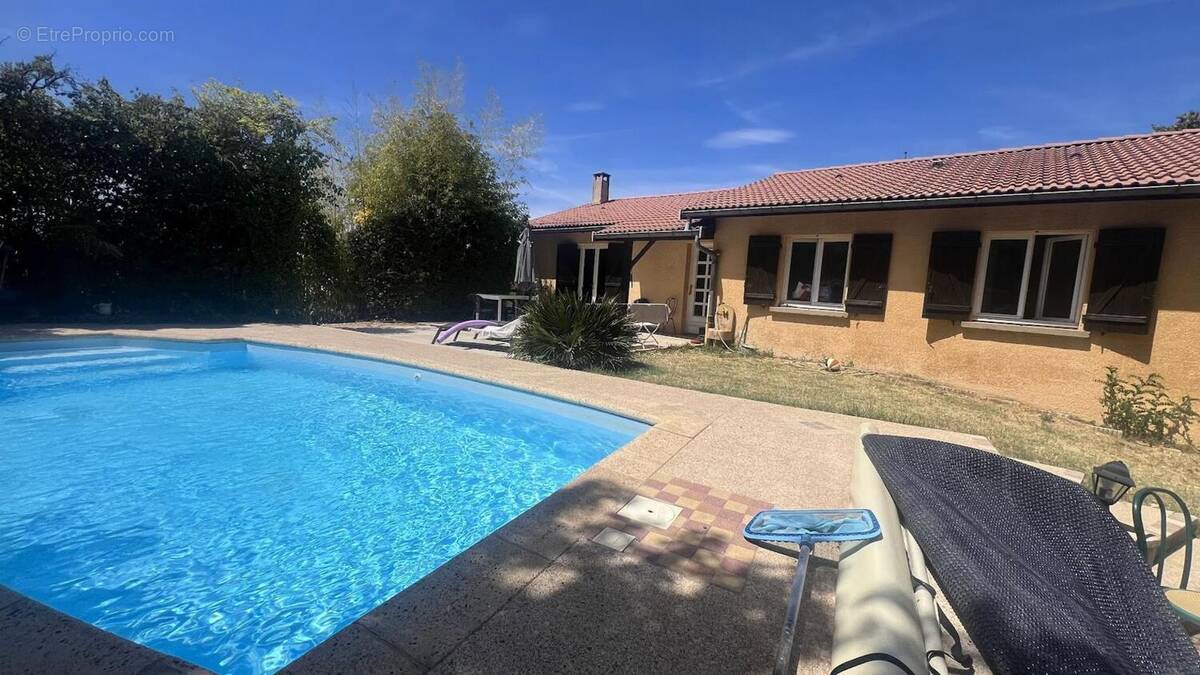Photo 1 - Maison à LA TOUR-DE-SALVAGNY