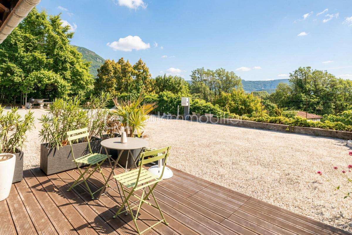 Maison de caractère de 250 m² avec 3 gîtes indépendants à fort potentiel touristique - photo 17