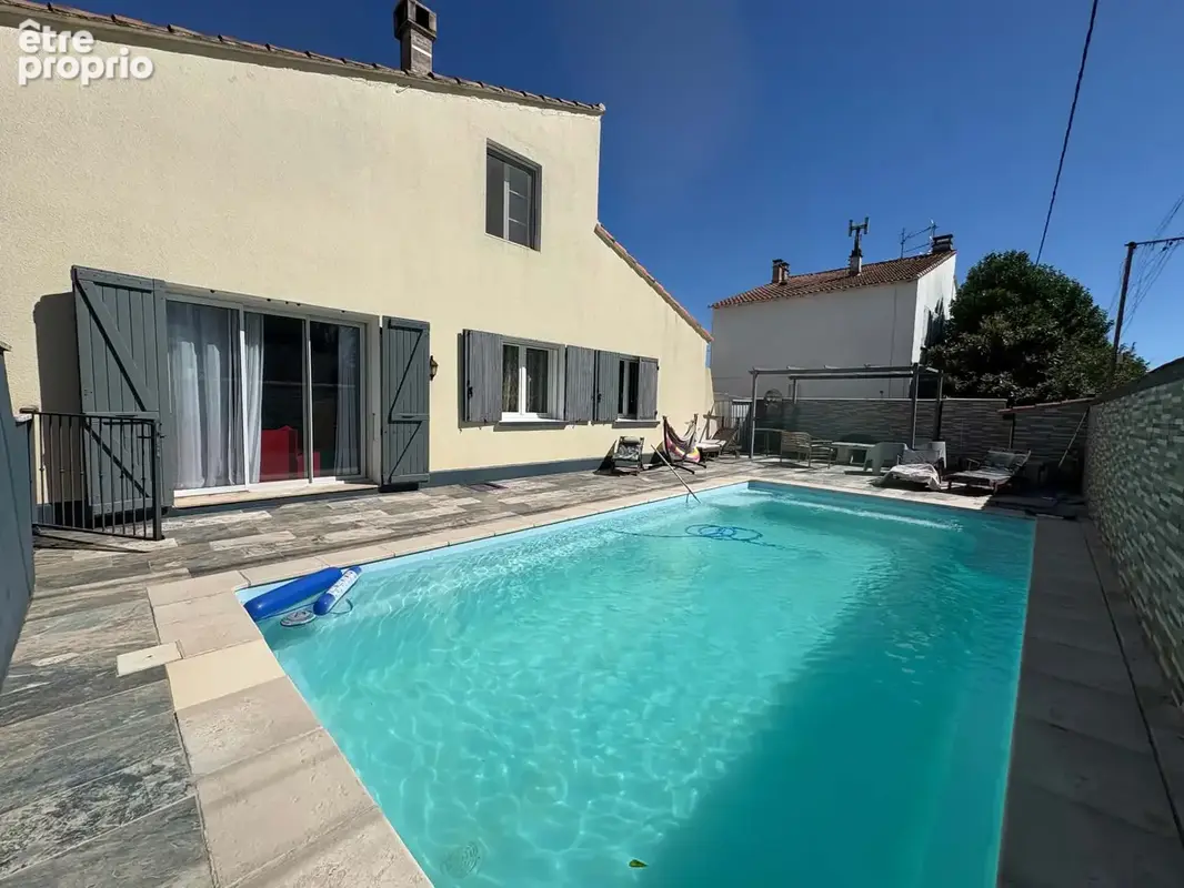 Photo Maison à Arles au prix de 393 750€