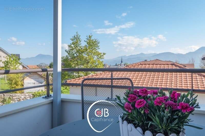 La Roche Sur Foron (74800): Appartement 3 pièces, 1 balcon, 2 terrasses et garage - photo 16