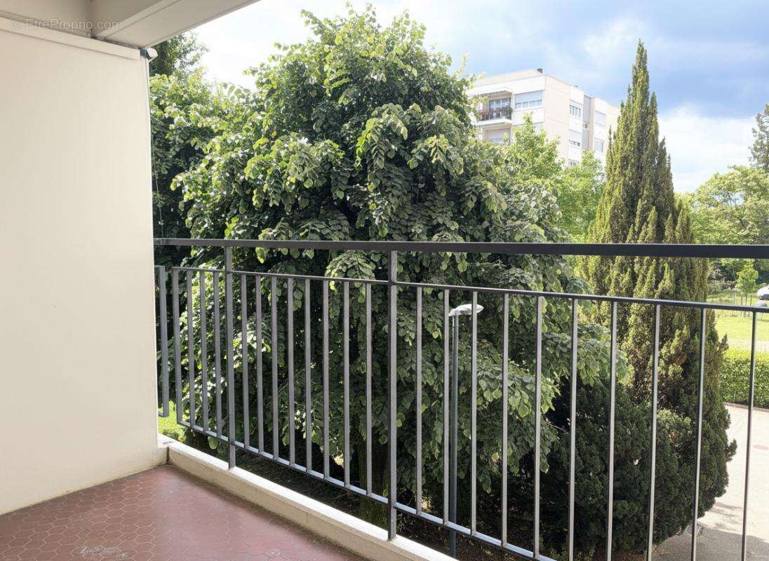 Appartement à SAINTE-FOY-LES-LYON