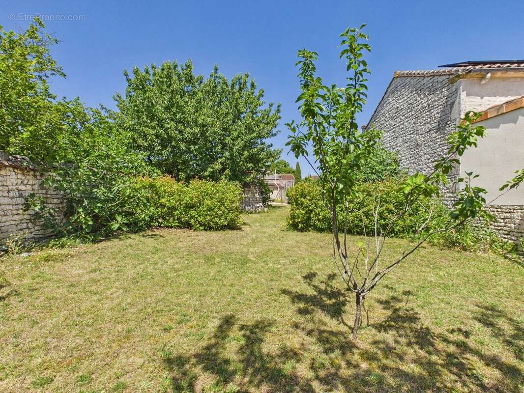 Superbe Maison de Maître avec Piscine Chauffée - photo 26