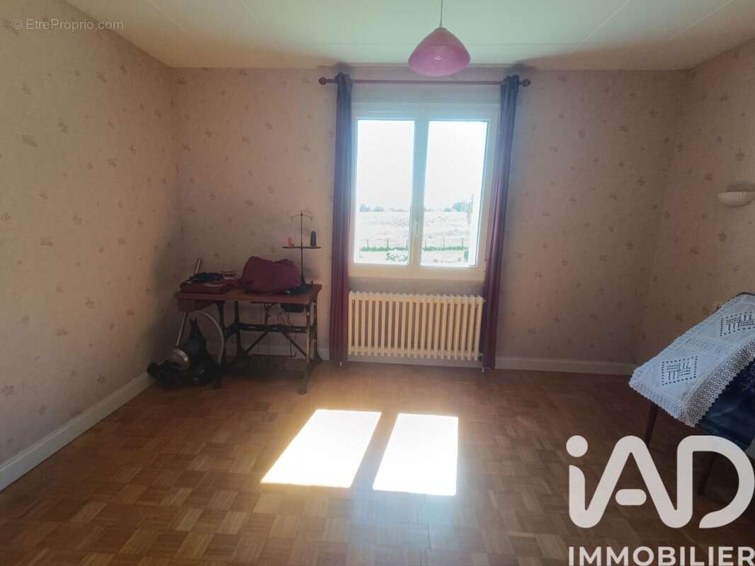 Photo 6 - Maison à ROUVRES-LES-BOIS