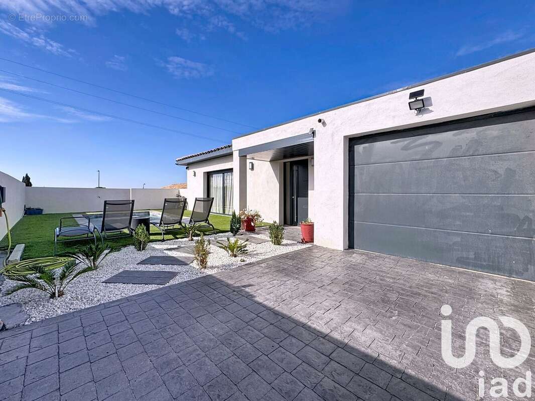 Photo 2 - Maison à CAZILHAC