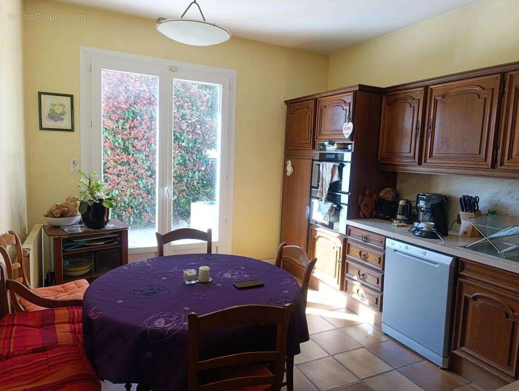 Maison à LE RELECQ-KERHUON