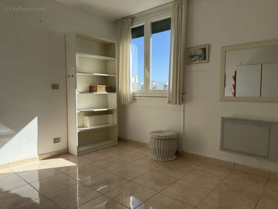 EN EXCLUSIVITE ! TRES RARE - Appartement T3  sur le Port du Barcarès vue mer - photo 7