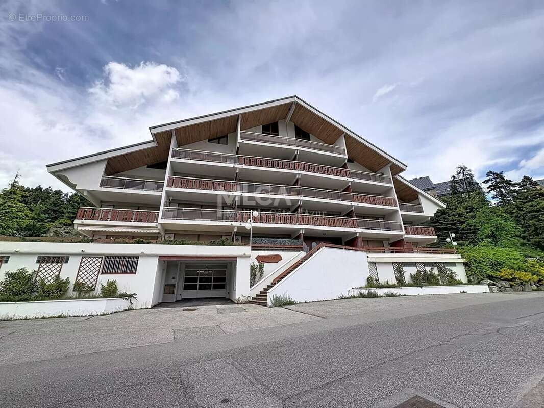 Appartement à SAINT-ETIENNE-DE-TINEE