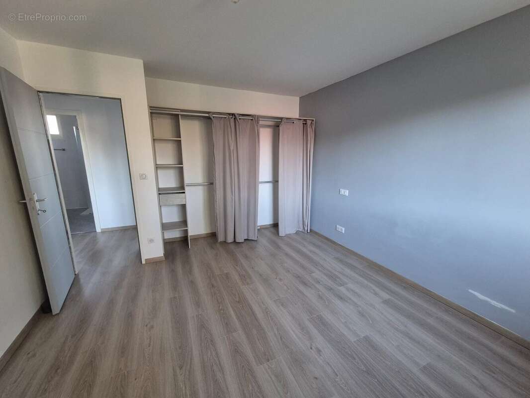 Vals près Le Puy, maison F4 sur 2 niveaux - photo 6
