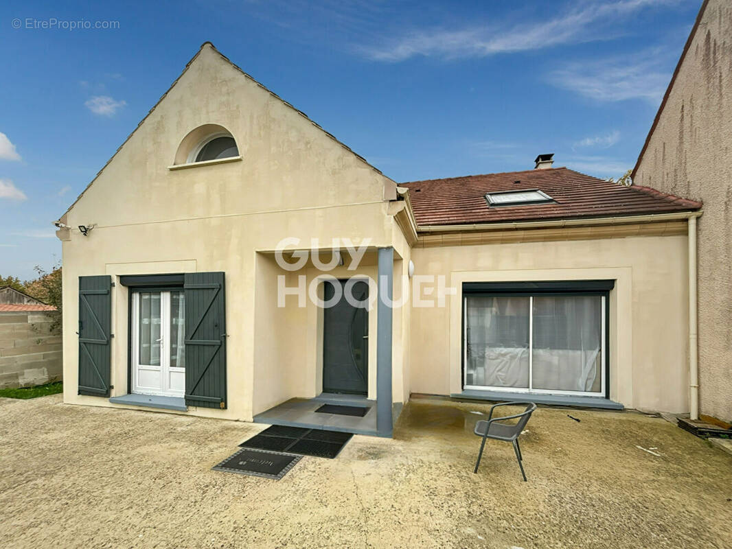 Maison à TOURNAN-EN-BRIE