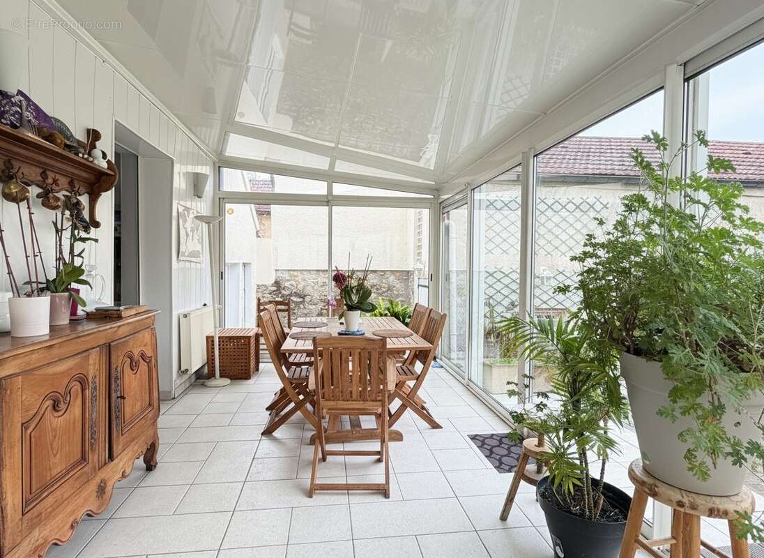 Maison à MONTLIGNON