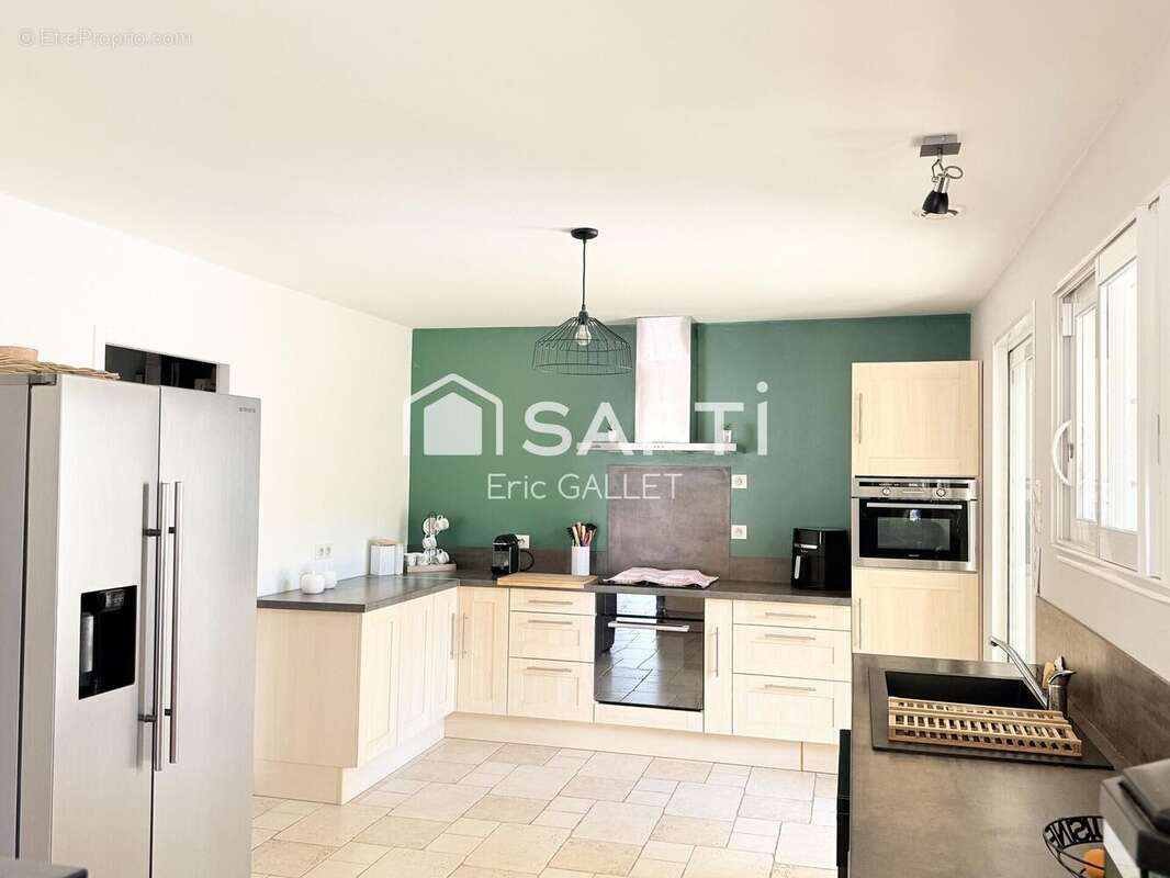 Maison 171 m² à Chasteaux  - photo 8