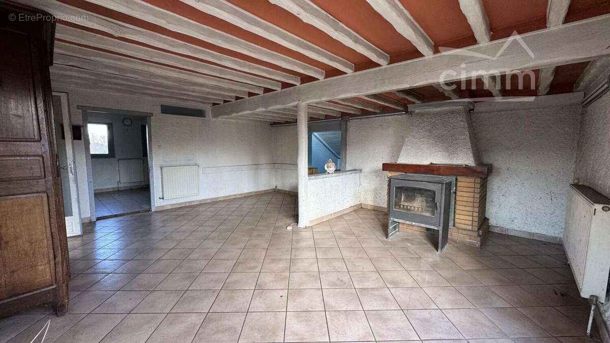 Maison à SAINT-BARTHELEMY-DE-VALS