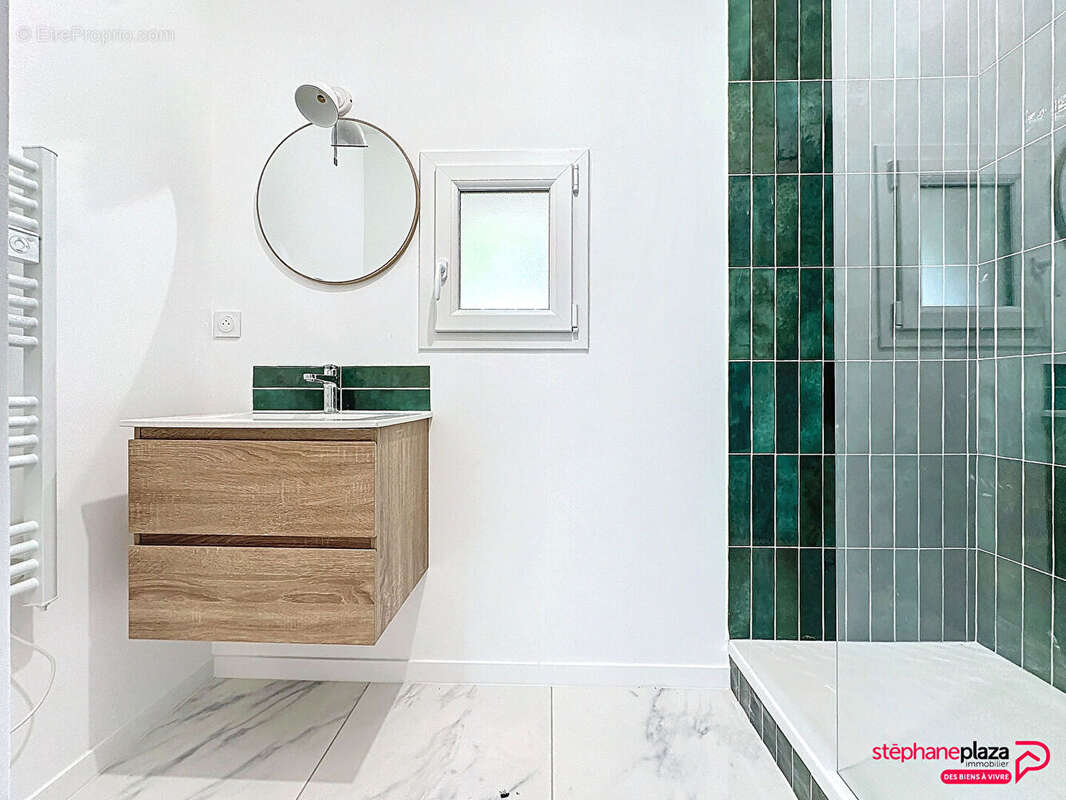 Maison à MONTLOUIS-SUR-LOIRE