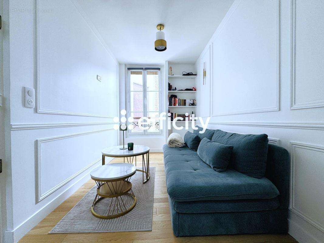 Appartement à PARIS-10E