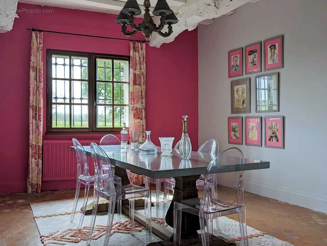 Maison de caractère avec 4 chambres sur 'environ 7318 m². - photo 21