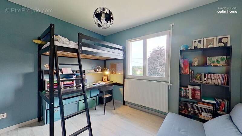 Maison à LA CHAPELLE-DE-GUINCHAY