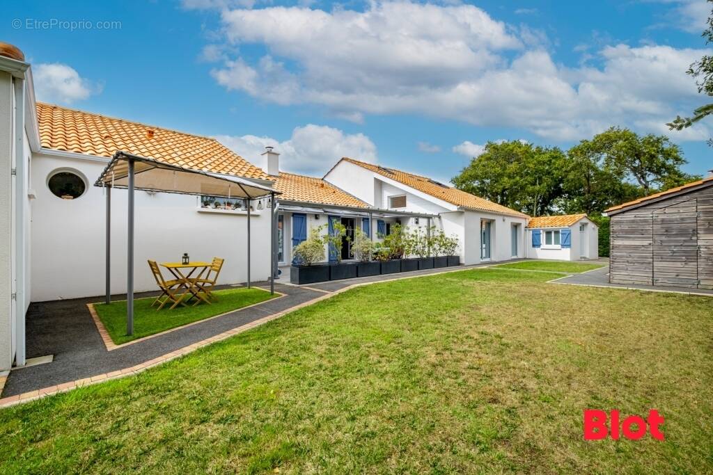 Maison 240 m² à Pornic  - photo 1