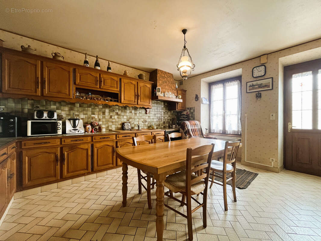 Maison à VILLERMAIN