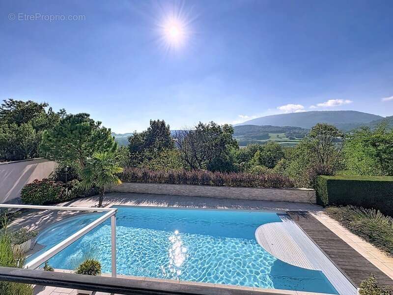 Maison à ARTHAZ-PONT-NOTRE-DAME