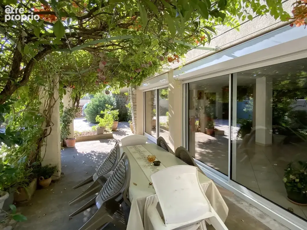 Villa de 170 m2 Uzès à pieds avec jardin de 800 m2. - photo 5