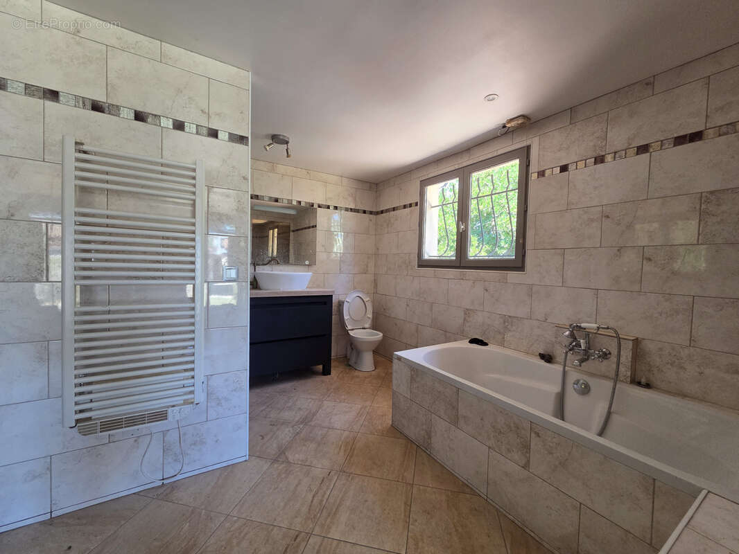 Maison - 176 M2 - 7 Pièces - Terrain 1 043 m2 - photo 15