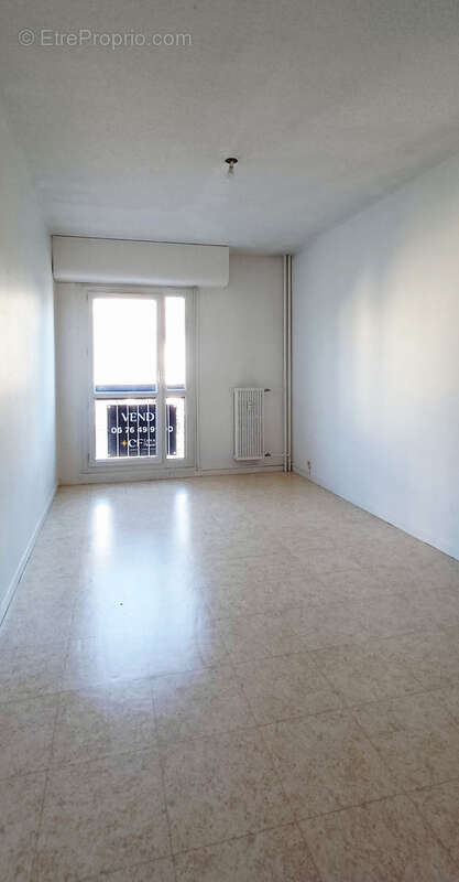 Appartement à LE PONT-DE-CLAIX